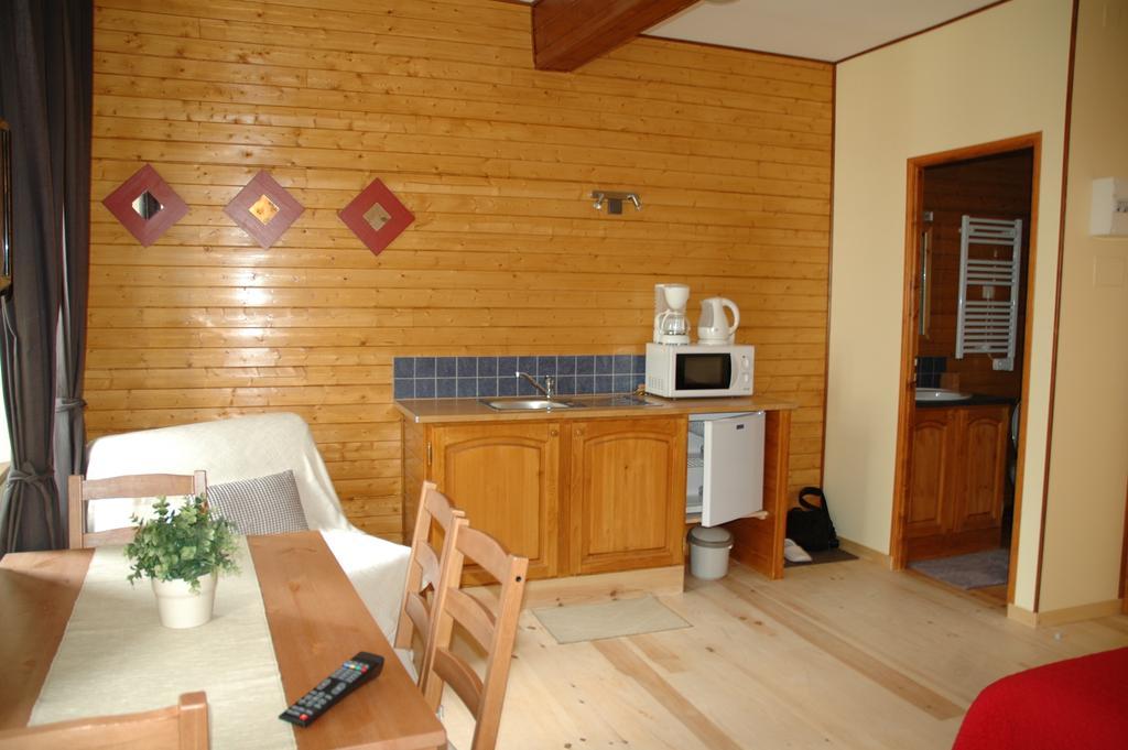 Maison Maxil Hotel Massat Kamer foto